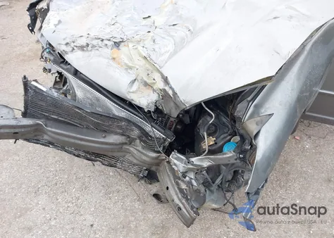 2004 Honda Civic Lx from USA, damaged, VIN 2HGES16504H571323